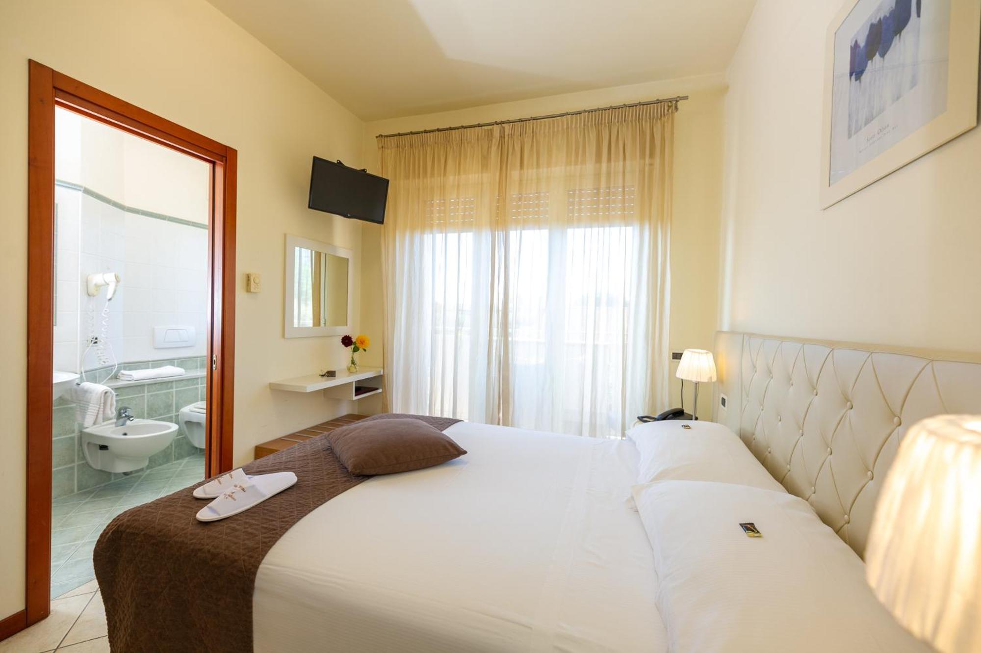 Hotel Nuova Sabrina Marina di Pietrasanta Zewnętrze zdjęcie