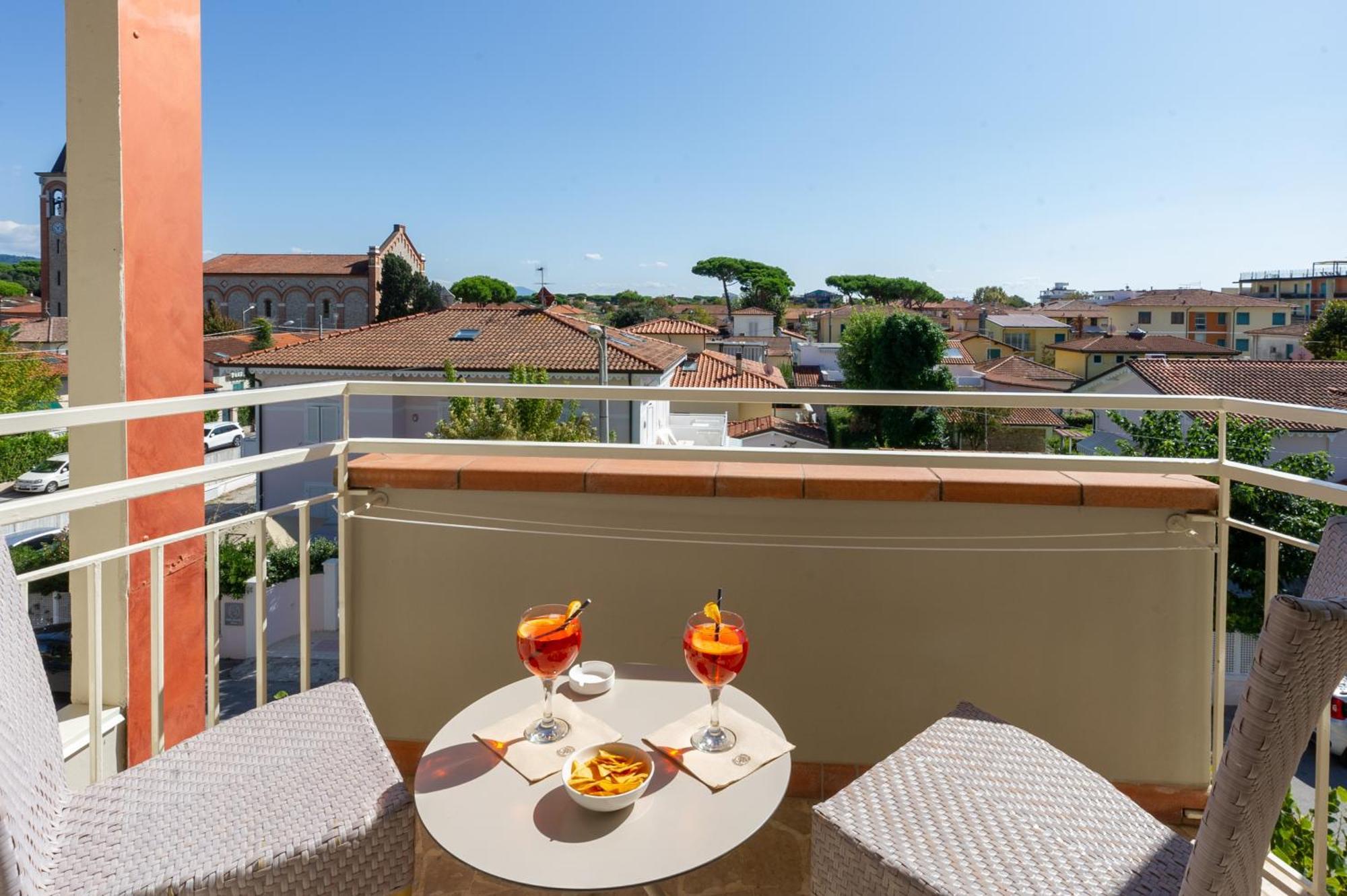 Hotel Nuova Sabrina Marina di Pietrasanta Zewnętrze zdjęcie