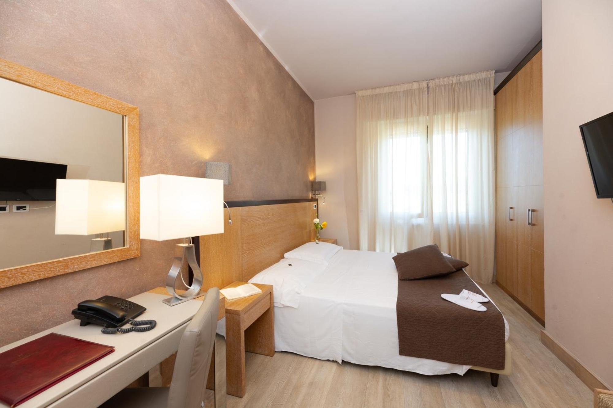 Hotel Nuova Sabrina Marina di Pietrasanta Zewnętrze zdjęcie