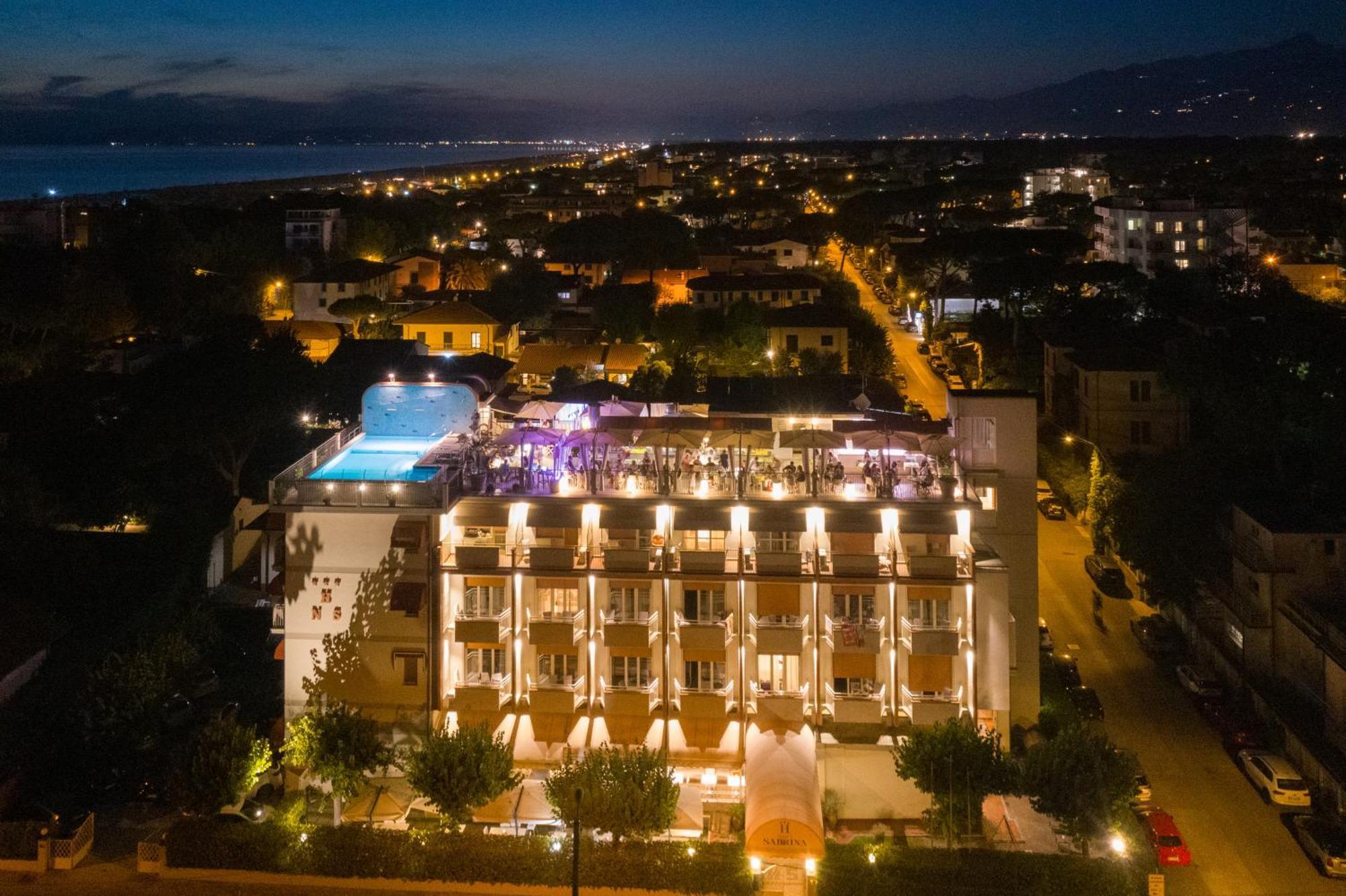 Hotel Nuova Sabrina Marina di Pietrasanta Zewnętrze zdjęcie