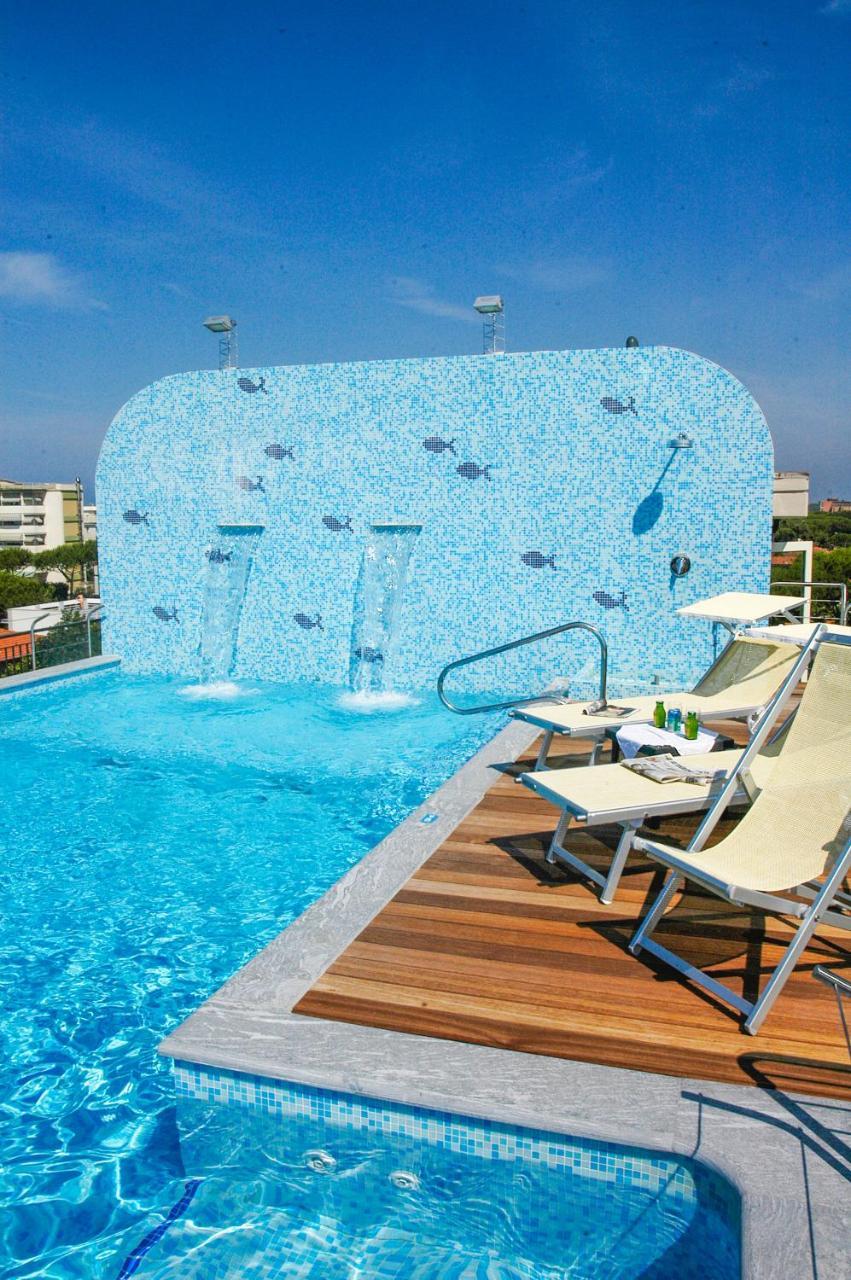Hotel Nuova Sabrina Marina di Pietrasanta Zewnętrze zdjęcie