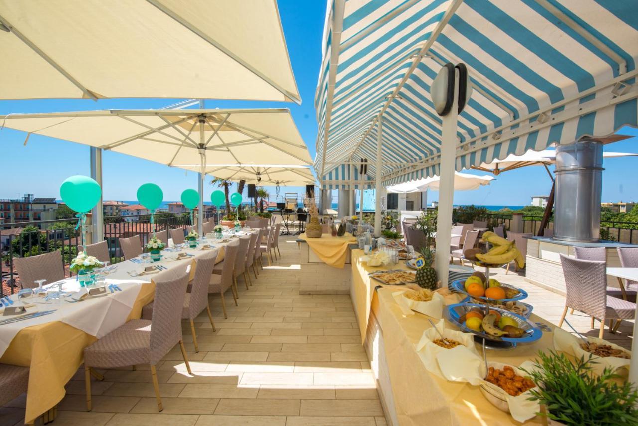 Hotel Nuova Sabrina Marina di Pietrasanta Zewnętrze zdjęcie